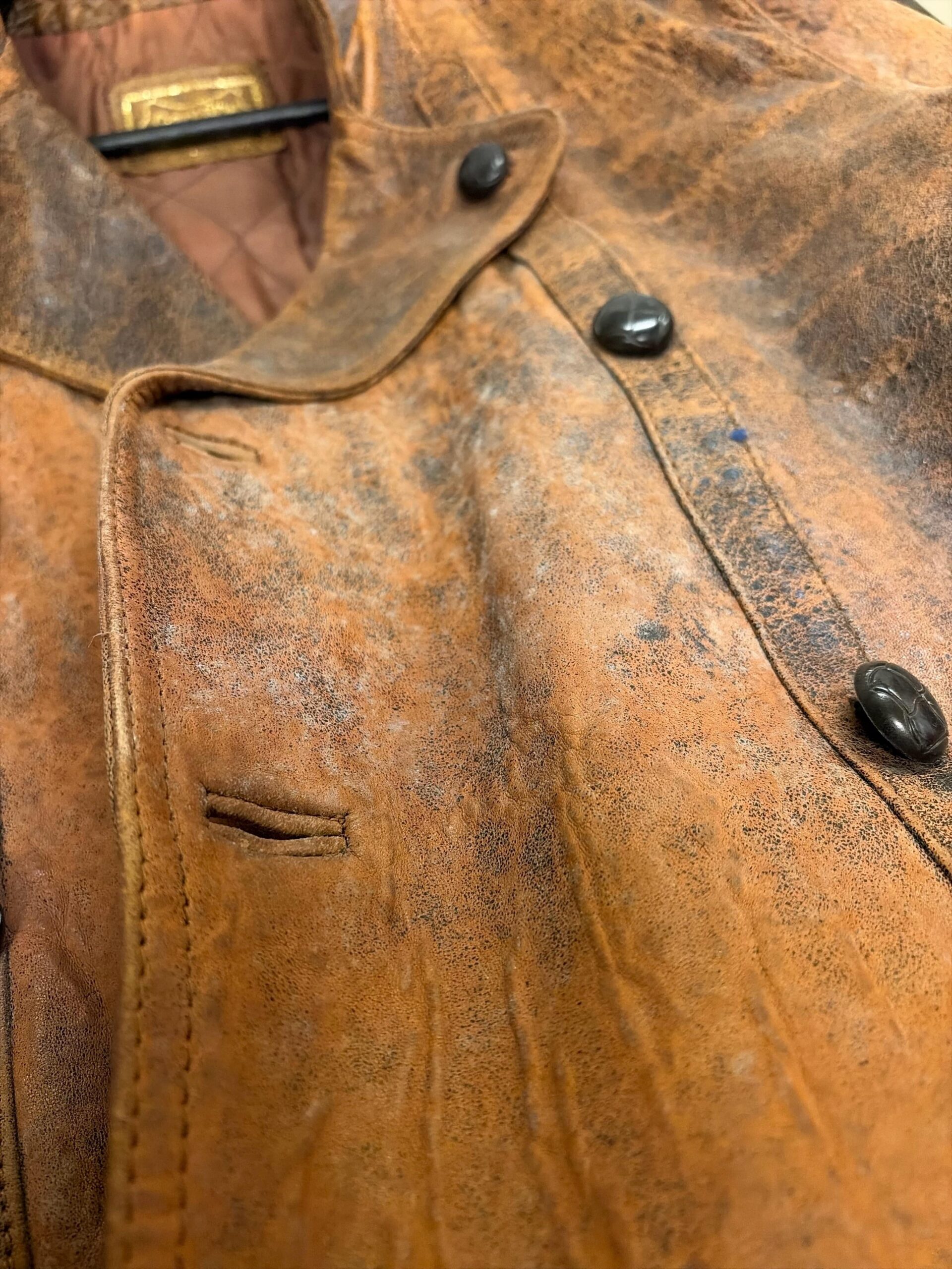 Restoring Vintage Leather: A Bench-Side Guide to Reviving Aged Jackets